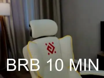 monarchbaby from chaturbate