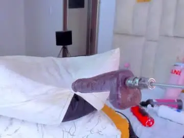Chaturbate Nude Webcam of halie728