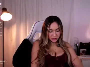Chaturbate Watch Live Sex Cams of ashley2004_