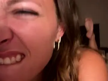Chaturbate Free Porn Cam of karinabambina00