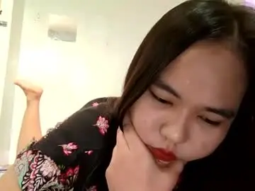 Chaturbate Free Porn Cam of chubbylicious_aria