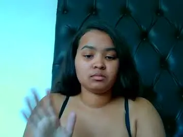exclusivecourtney from chaturbate