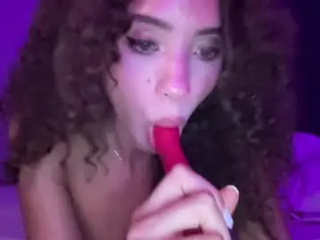 Chaturbate Free Porn Cam of daddysbaby818