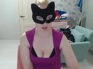 Chaturbate Watch Live Sex Cams of emily_york18