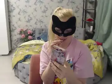 Chaturbate Live Sex Cam of emily_york18