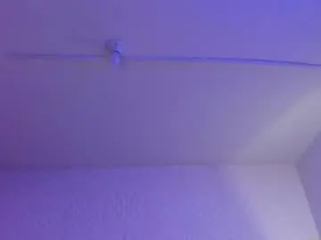 Chaturbate Live Sex Cam of violeta_diazz
