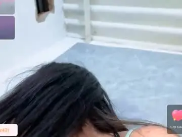 Chaturbate Live Porn of mia_reys