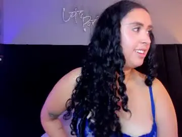 Chaturbate Live Porn of isaxcurves