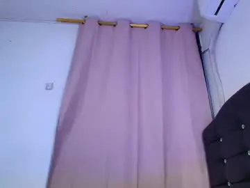 Chaturbate Nude Webcam of mia_depp