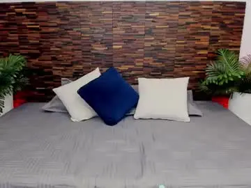 Chaturbate Nude Webcam of ariiaa_1