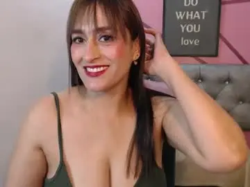 Chaturbate Sex Cam of dina_ellis12
