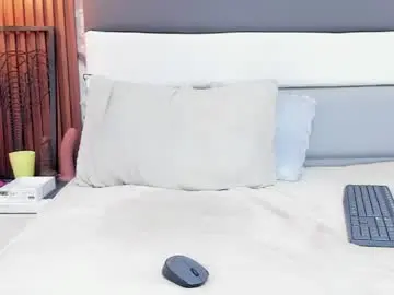 Chaturbate Live Sex Cam of mileyjoas