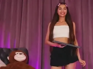 Chaturbate Best live sex cam show of zariaavera