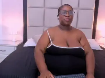 Chaturbate Sex Chat of treisyvixen