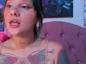 Chaturbate Live Porn of mila_nixon01