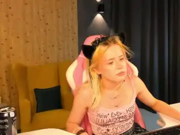 Chaturbate Best live sex cam show of kiki_peach