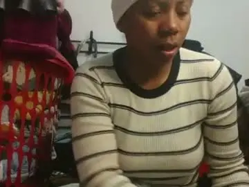 Chaturbate Live Sex of aicha_boobs