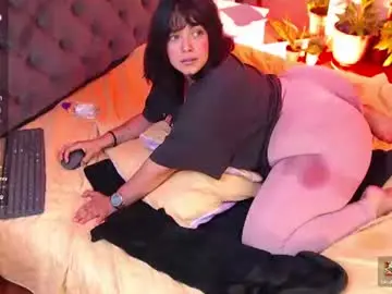 Chaturbate Live Sex Cam of victoria_monteroo