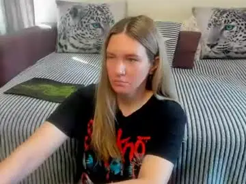 Chaturbate Live Sex Cam of kendra_xx_