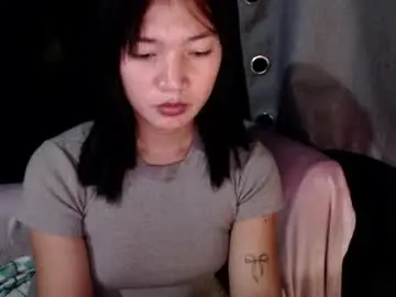 Chaturbate Live Sex Cam of reya18