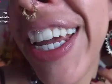 Chaturbate Free Live Porn of bri_von_dhara_