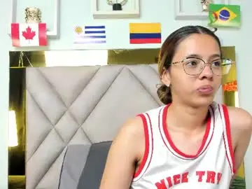 Chaturbate Live Sex of monic_sanders