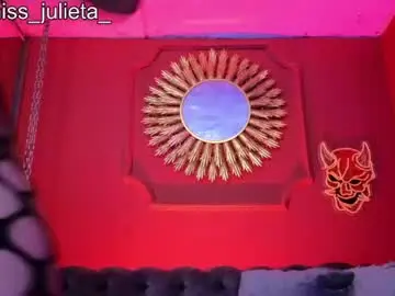 Chaturbate Nude Webcam of julieta_russell