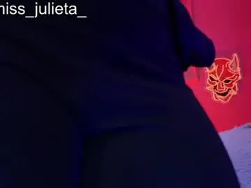 Chaturbate Live Porn of julieta_russell