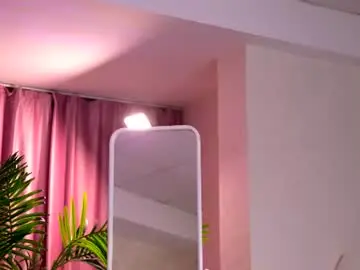 Chaturbate Adult Webcams of lalaroze