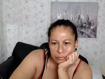 Chaturbate Live Porn of mature_martina_
