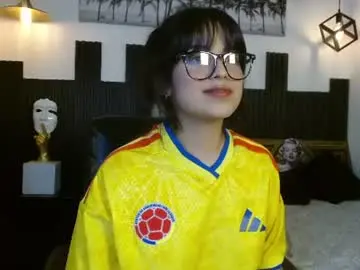 yurii_petite from chaturbate
