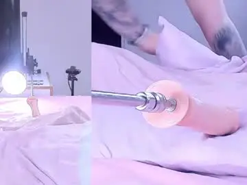 Chaturbate Watch Live Sex Cams of kinky_cloe