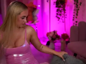 Chaturbate Watch Live Sex Cams of elyssawetxx