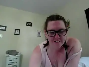 Chaturbate Free Porn Cam of fuzzypeaches87