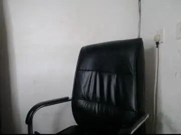 ebony_petitegirl from chaturbate