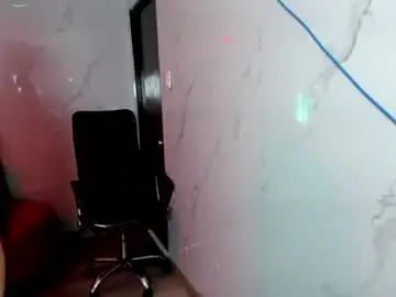 Chaturbate Free Porn Cam of lilith_cooper20