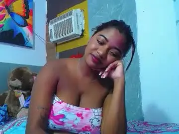 Chaturbate Live Sex Cam of brunett_sexy1