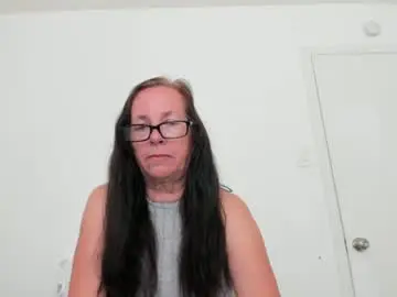 Chaturbate Adult Webcam of submissivepeachgoddess