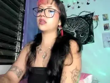 pinky_promiseex from chaturbate