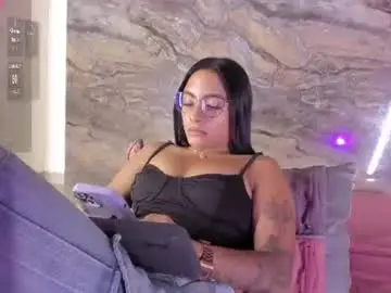 Chaturbate Live Sex of estefy_gomez1