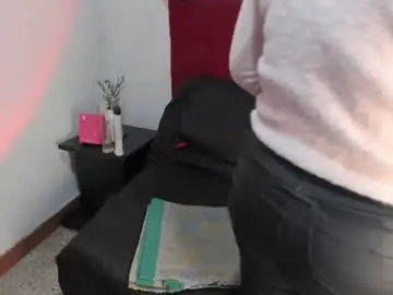 Chaturbate Live Sex Cam of estrellasmmith