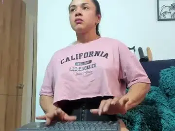 Chaturbate Best live sex cam show of mellanie33