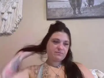 Chaturbate Live Sex Cam of trinitymarie69
