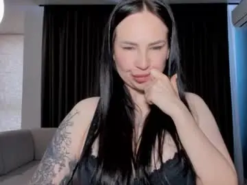 Chaturbate Adult Video Chat of mistress_ninaohnina