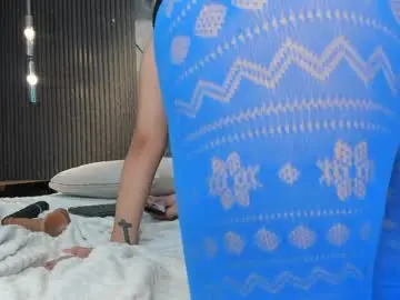 Chaturbate Live Sex Cam of zenda_evans