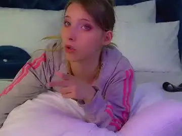 elsieeverly from chaturbate