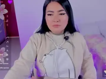 Chaturbate Live Sex Cam of heey_kitty