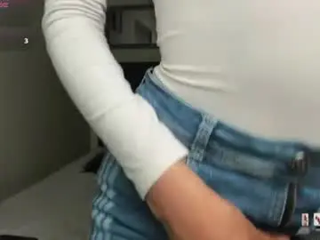 Chaturbate Free Porn Cam of julieta_parker7