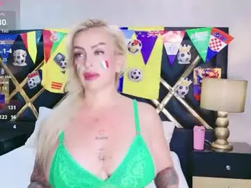 Chaturbate Best live sex cam show of sophiewinslow