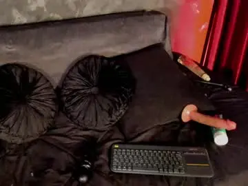 Chaturbate Live Sex of kira_vex
